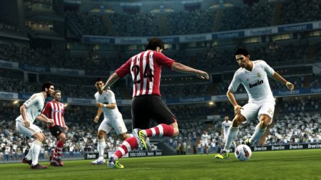 Pro Evolution Soccer 2013 (2012) - Скачать через торрент игру